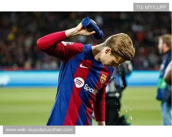 孔帕尼:球队阵容深度足够应对多线作战,满意赛季开局 孔帕尼:球队阵容深度足够应对多线作战,满意赛季开局